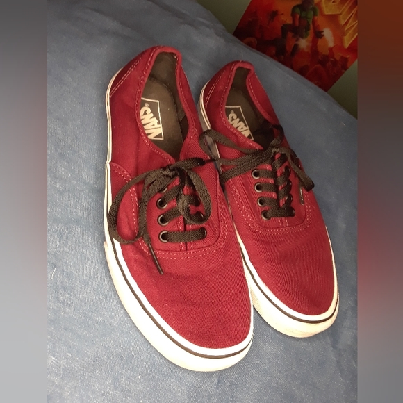 Maroon Vans - Like new - Picture 4 of 5